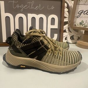 New MERRELL Embark Moc Sneaker SZ 7 Mens in OLIVE. No box